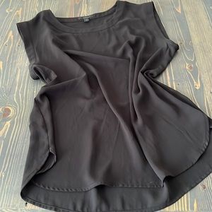 Sleeveless blouse